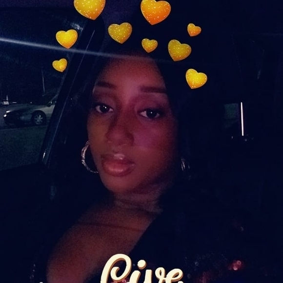 Meet your Posher, Anitra - Picture 1 of 1